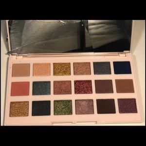 Ciate London EDITOR PALETTE NEW ENGLAND
